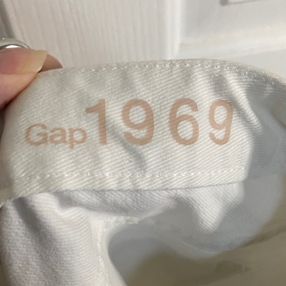 GAP Women's Flare White Jeans - Picture 2 of 4